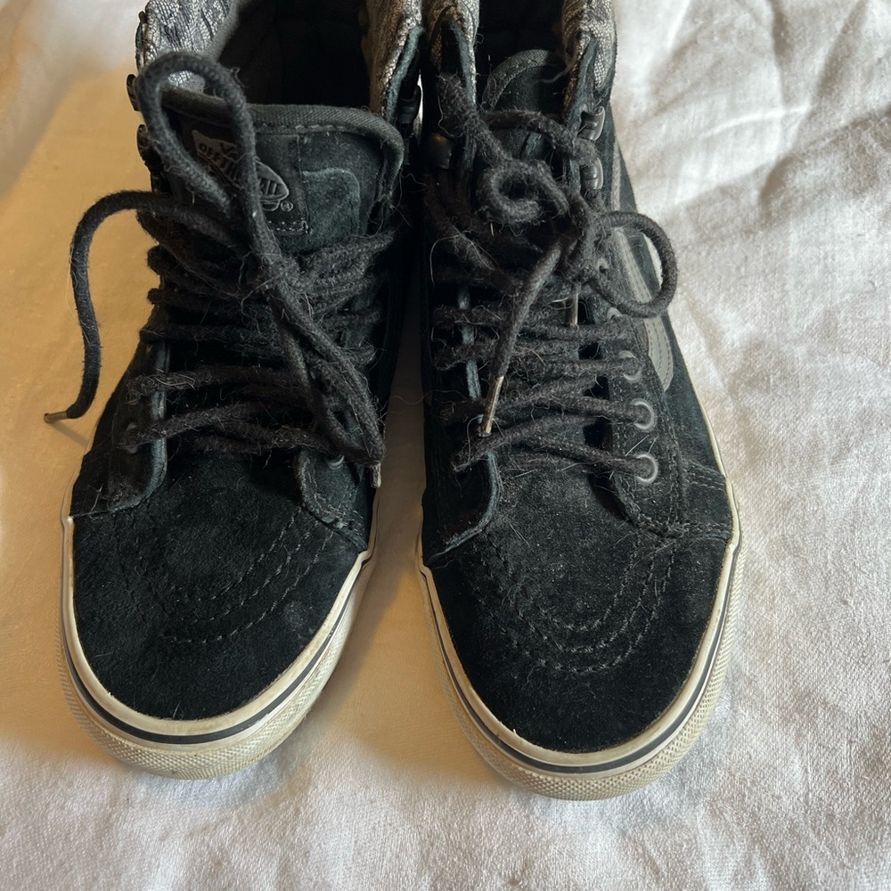 Vans Black and Gray High-Top Sneakers woman's 7 1/2. - Picture 5 of 8
